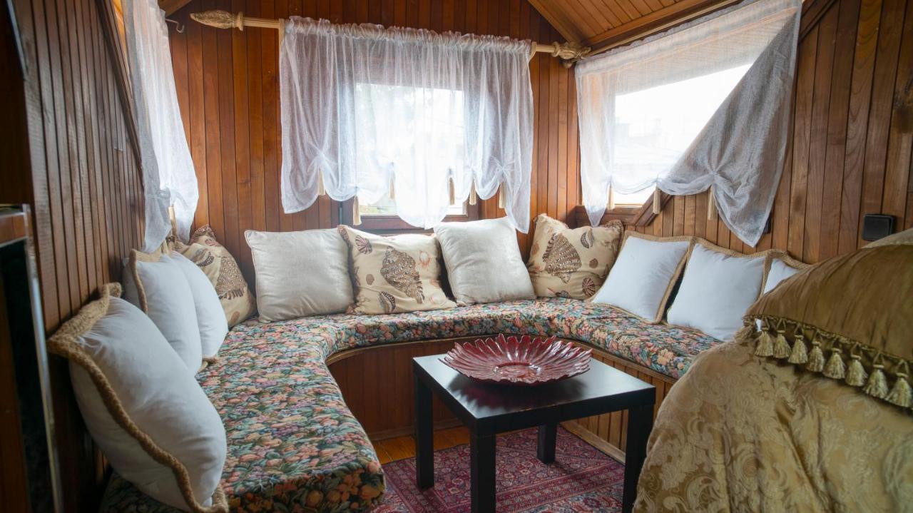 Vila Semaldi Orient SJJ Exteriér fotografie